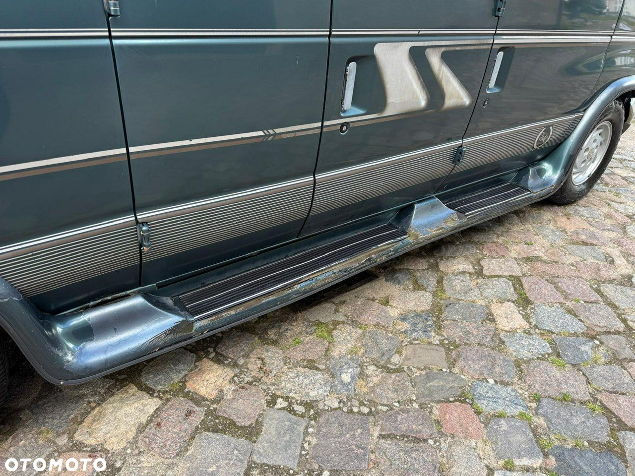 Ford Econoline - 18