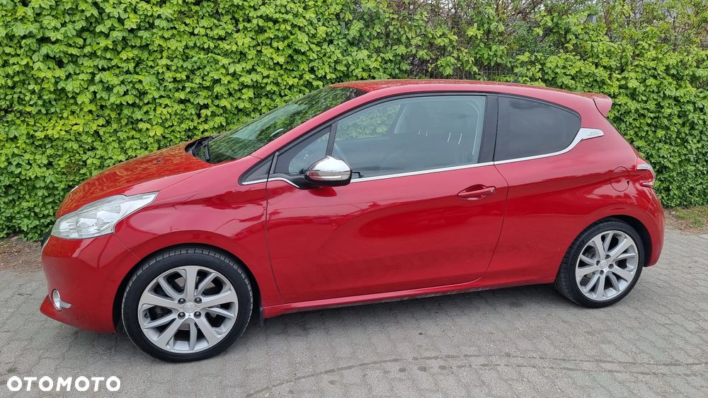 Peugeot 208 1.6 THP Allure - 20