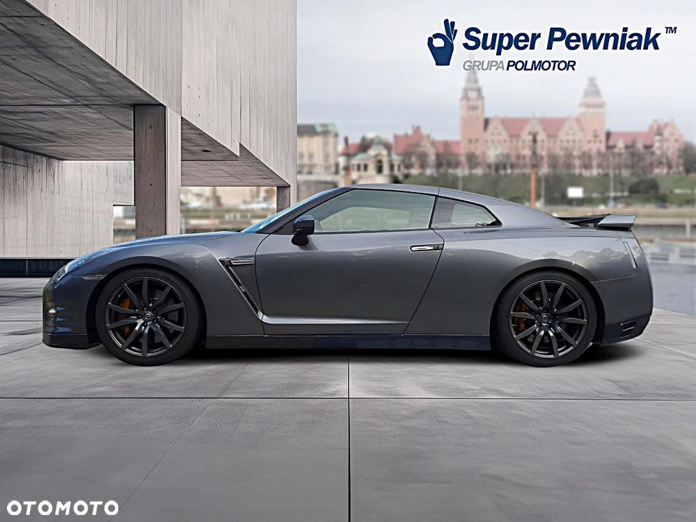 Nissan GT-R Black Edition - 2