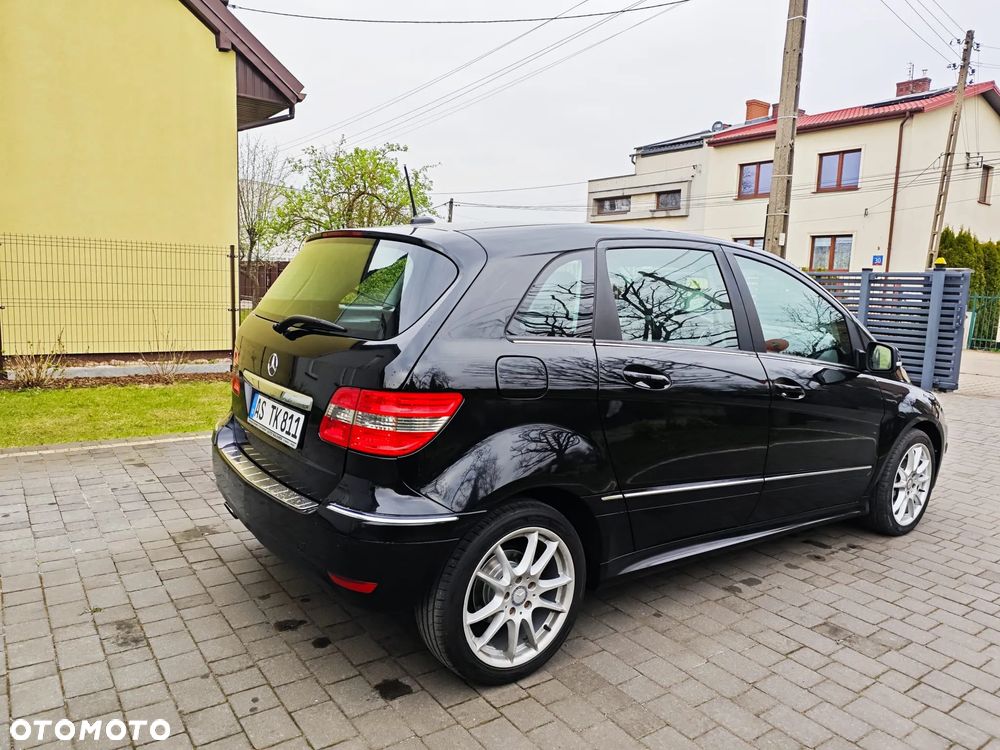Mercedes-Benz Klasa B 200 CDI Special Edition - 11