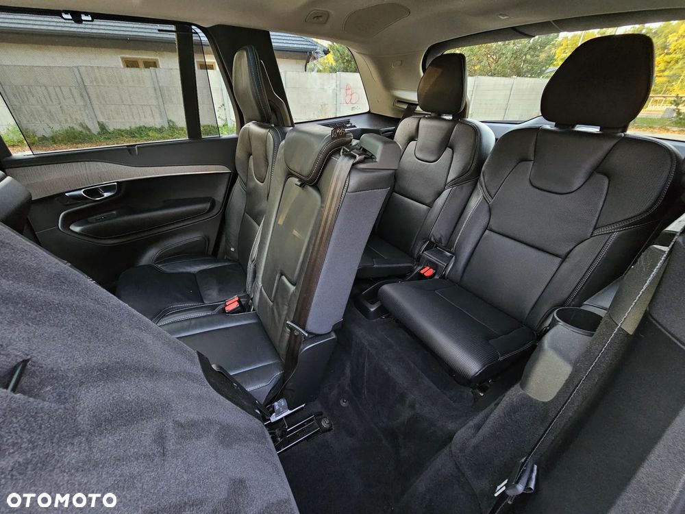 Volvo XC 90 - 21