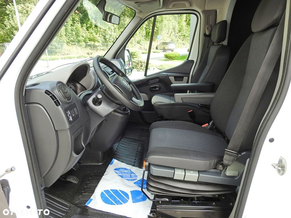Renault MASTER PLANDEKA 8 PALET TEMPOMAT KLIMATYZACJA  170KM - 24