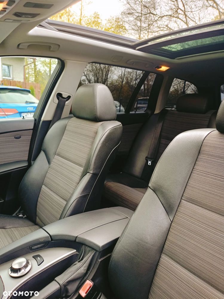 BMW Seria 5 523i - 8