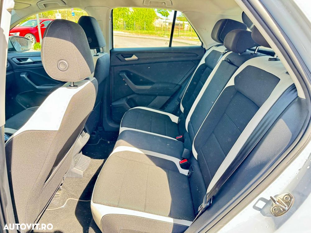 Volkswagen T-Roc 2.0 TDI SCR 4MOTION DSG Style - 8