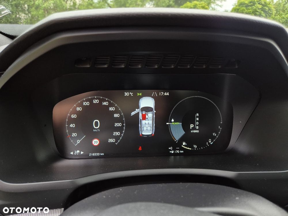 Volvo XC 90 - 16