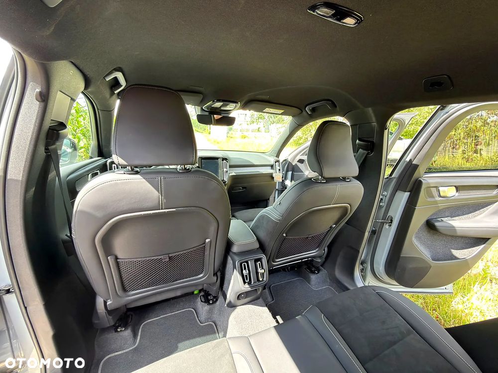 Volvo XC 40 B3 Plus Dark - 10