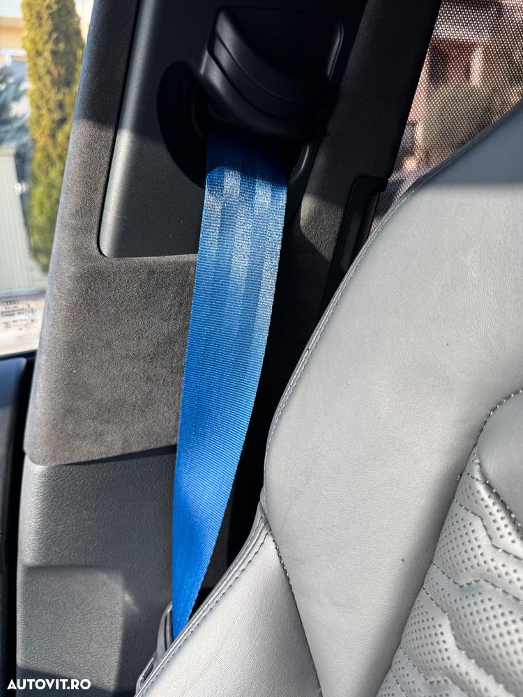 Audi RS Q8 TFSI quattro tiptronic - 13