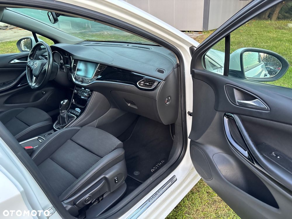 Opel Astra 1.6 BiTrb D (CDTI) Start/Stop Sports Tourer Business - 18