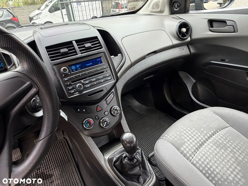 Chevrolet Aveo 1.2 LS+ - 12