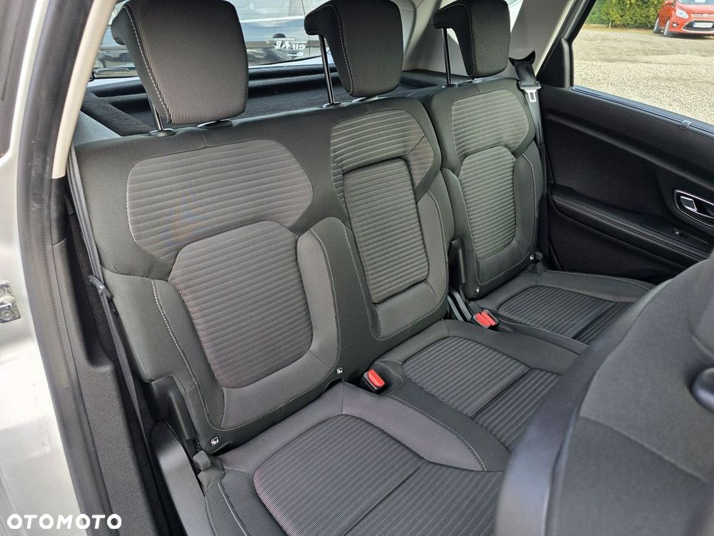 Renault Scenic - 24