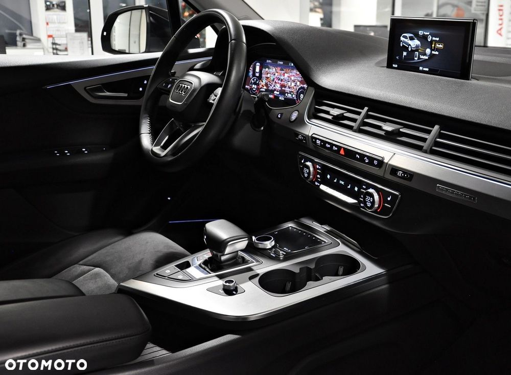 Audi Q7 50 TDI Quattro Tiptronic - 16