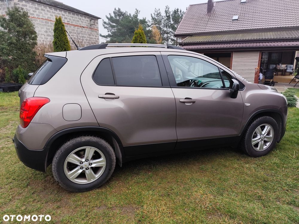 Chevrolet Trax 1.6 LS - 35