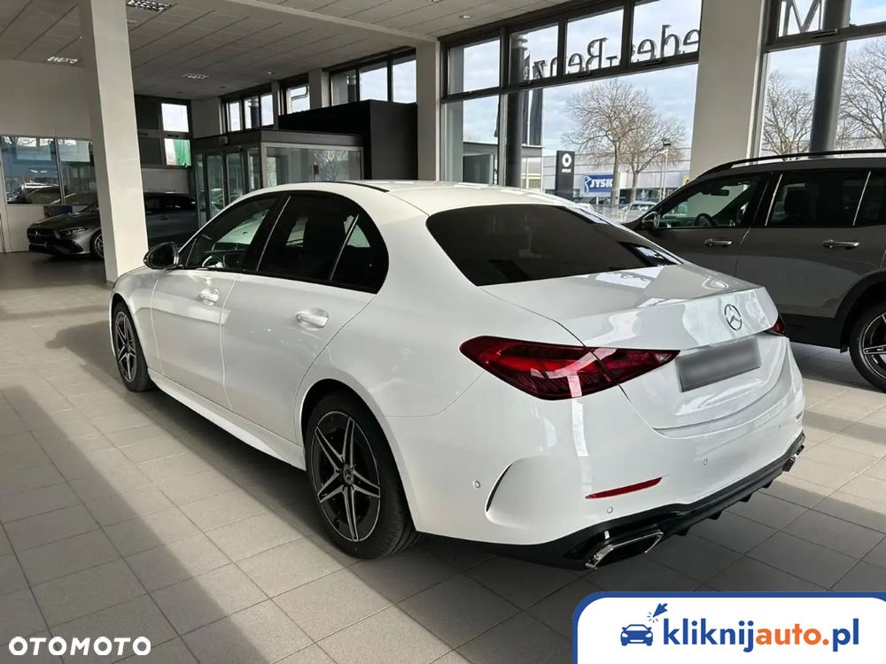 Mercedes-Benz Klasa C 300 e PHEV 4-Matic Avantgarde - 3