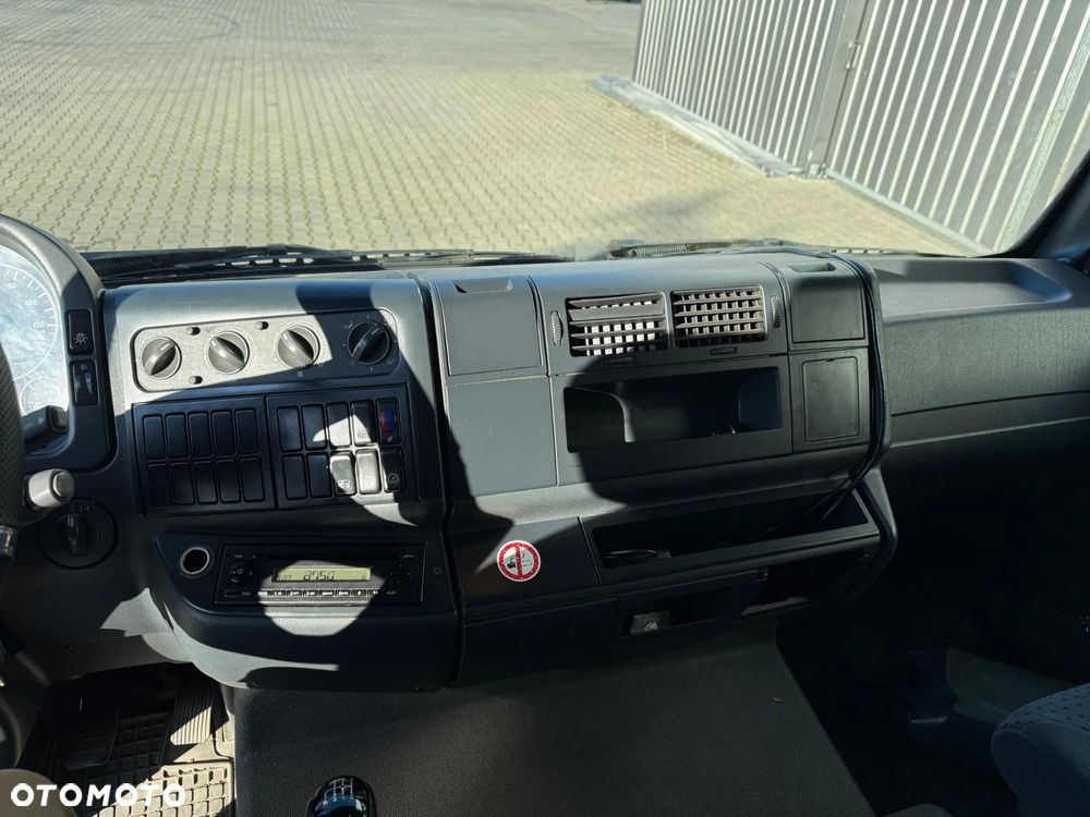 MAN TGL 8.180 4X2 BL - 8