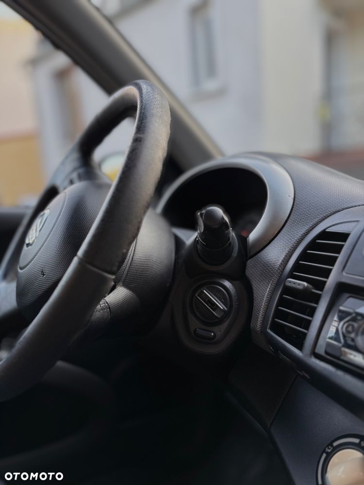 Nissan Micra - 5