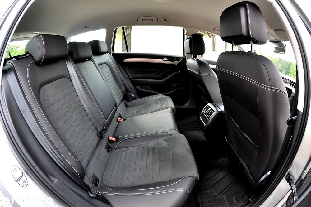 Volkswagen Passat 2.0 TDI EVO Elegance DSG - 16