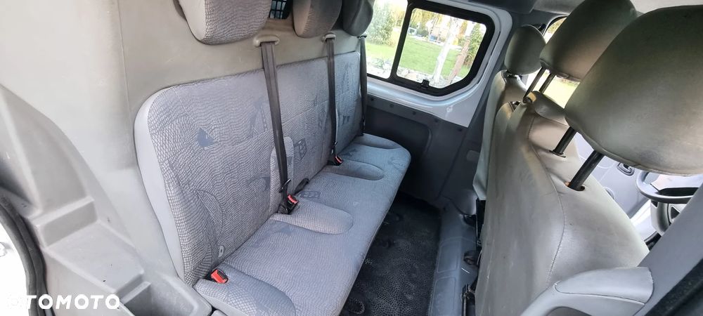 Opel Vivaro - 11