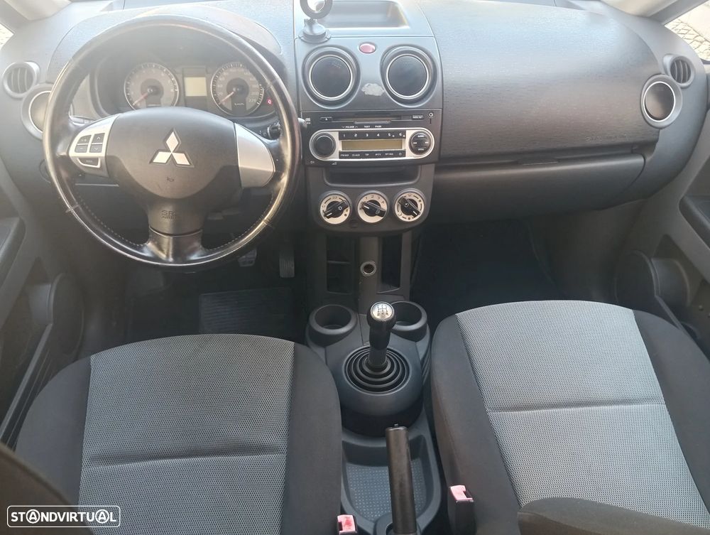 Mitsubishi Colt 1.1 Inform - 3