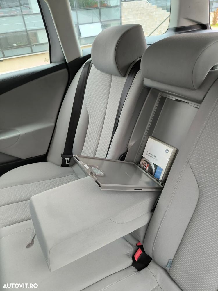 Volkswagen Passat Variant 2.0 TDI DPF 4Motion Highline - 18