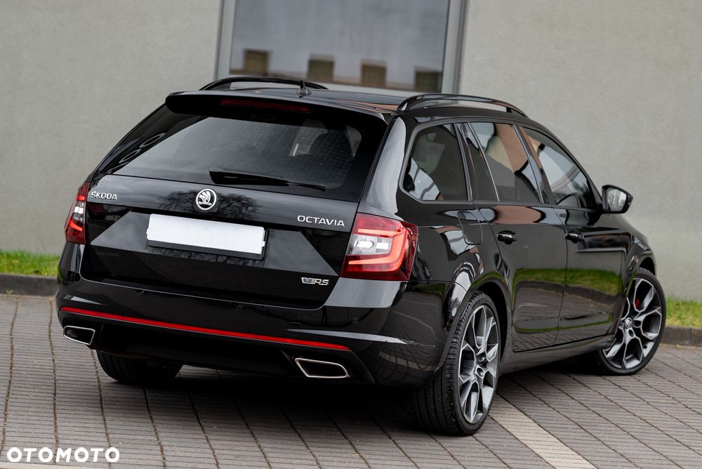 Skoda Octavia 2.0 TDI RS DSG - 9
