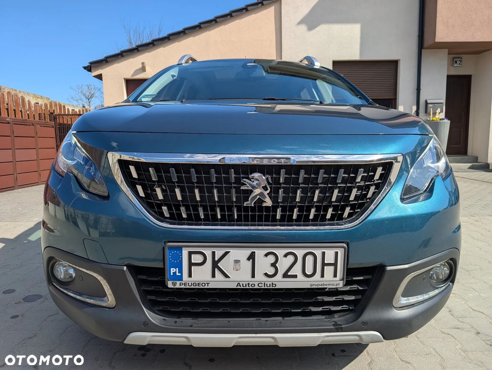 Peugeot 2008 1.2 Pure Tech Allure S&S EAT6 - 5