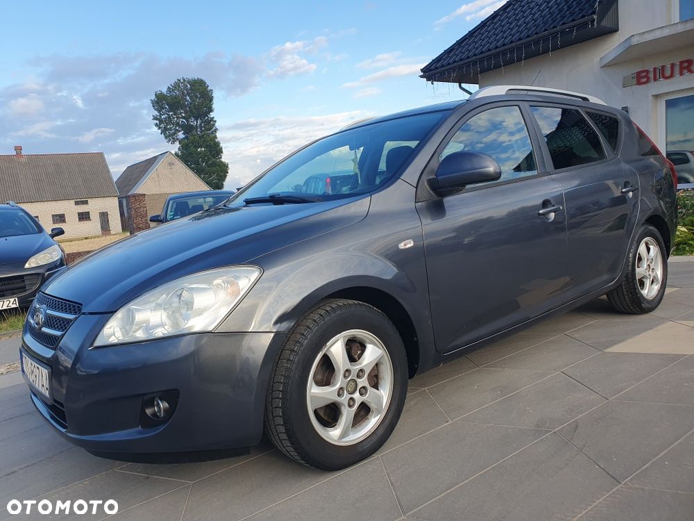 Kia Ceed - 1