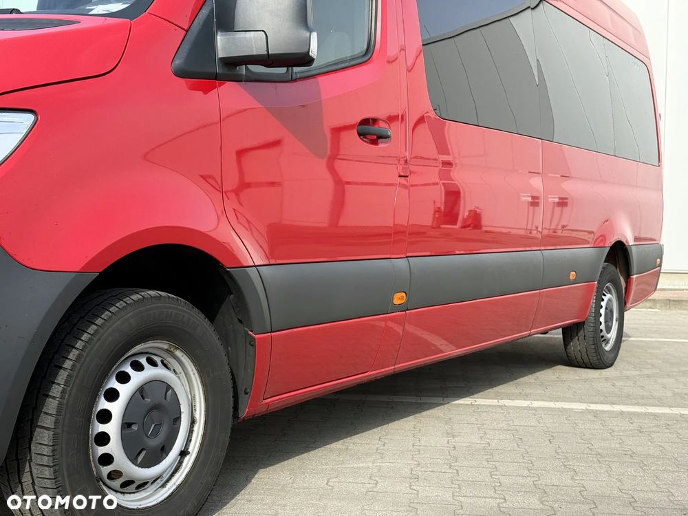 Mercedes-Benz Sprinter Long PRO 907.235 - 18