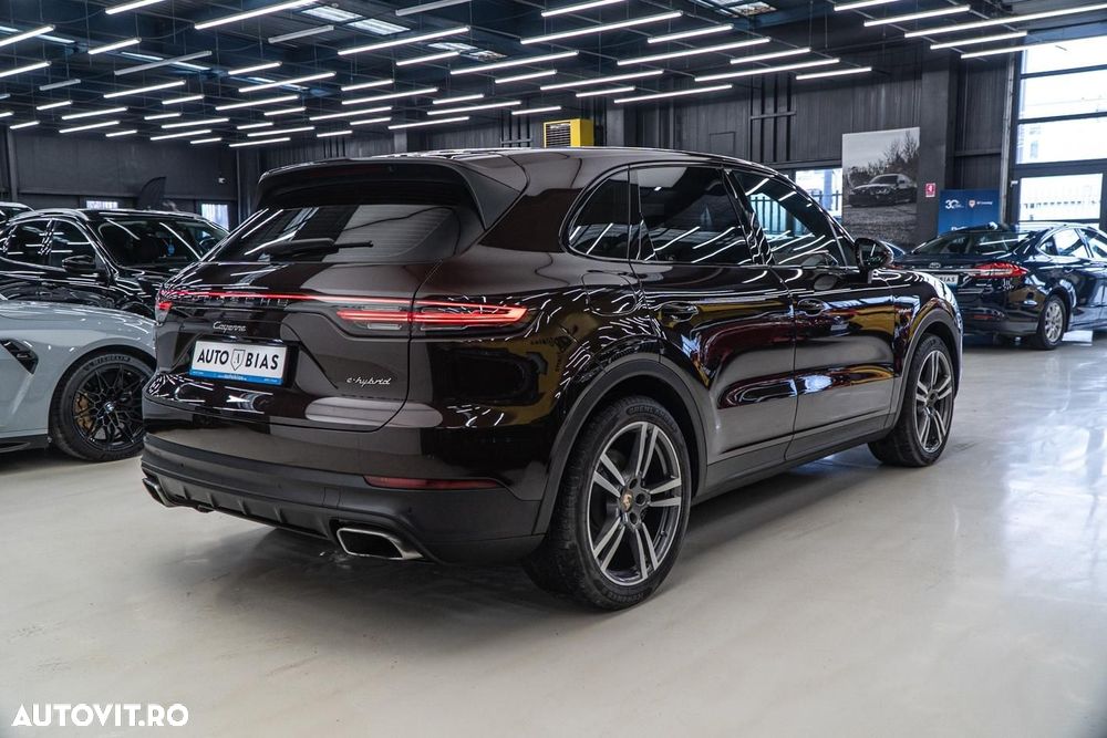 Porsche Cayenne E-Hybrid Tiptronic S Platinum Edition - 8