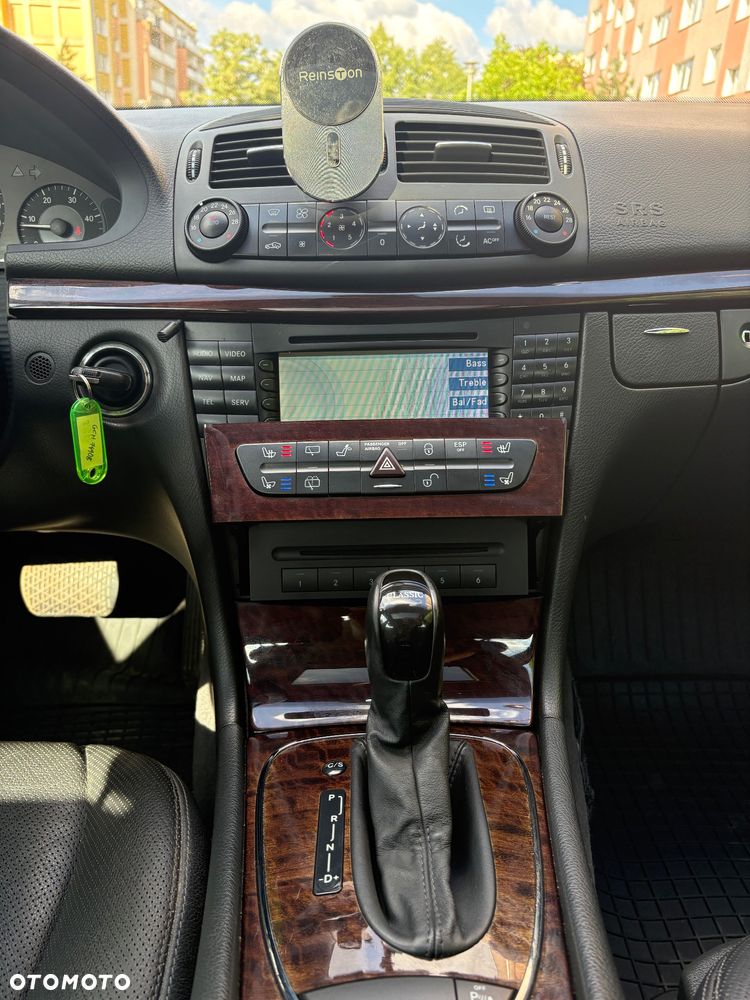 Mercedes-Benz Klasa E 320 CDI Classic - 30