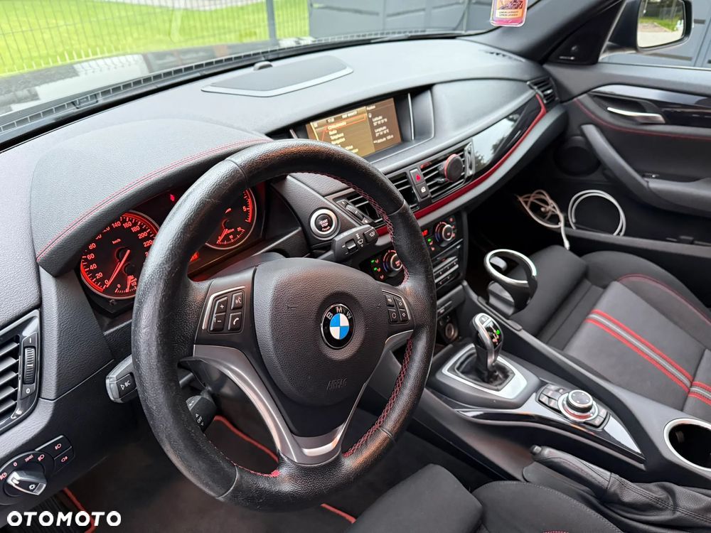 BMW X1 xDrive20d Sport Line - 13