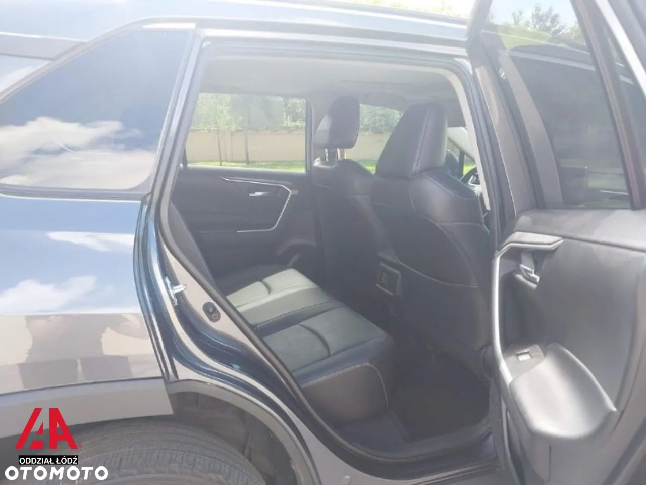 Toyota RAV4 - 7