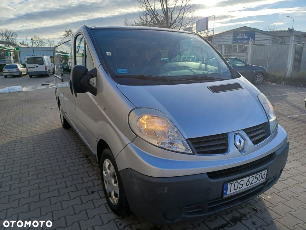 Renault Trafic FAP Combi L1H1 teilverglast - 4