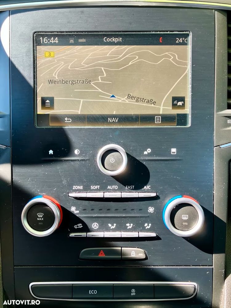 Renault Megane ENERGY TCe 100 EXPERIENCE - 9