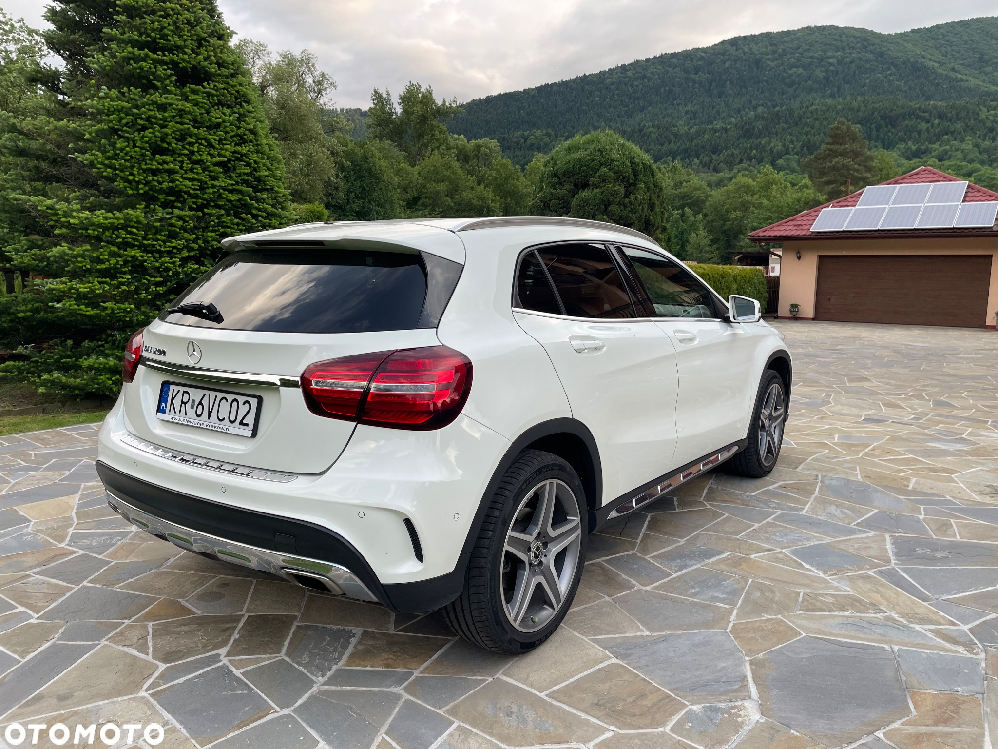 Mercedes-Benz GLA 200 7G-DCT AMG Line - 6
