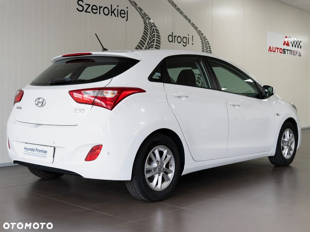Hyundai i30 1.4 Classic + - 4