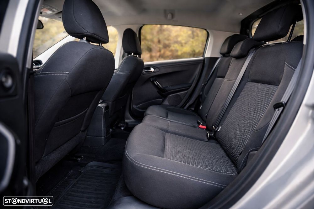 Peugeot 208 Blue-HDi 100 Stop&Start Allure - 16