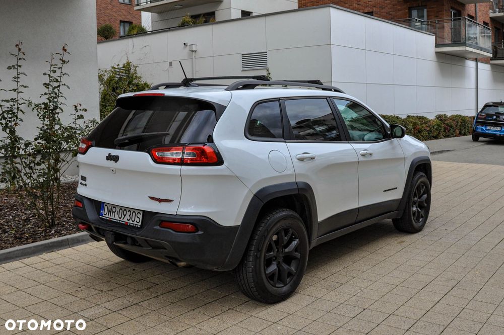 Jeep Cherokee 2015 photo 4
