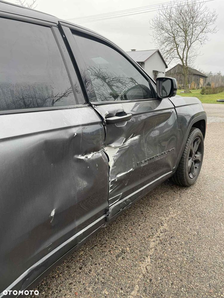 Jeep Grand Cherokee - 8