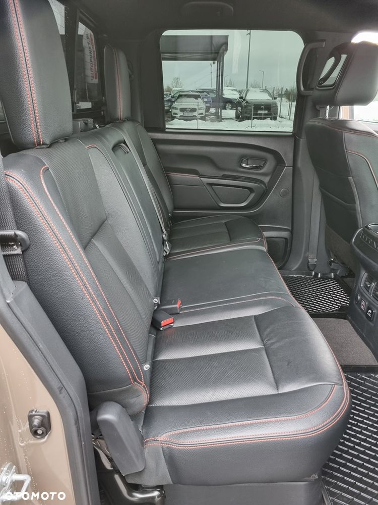 Nissan Titan - 30