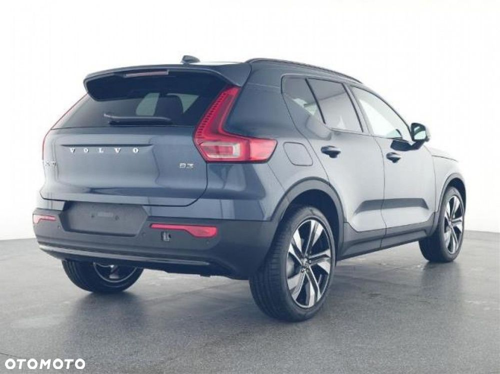 Volvo XC 40 - 4