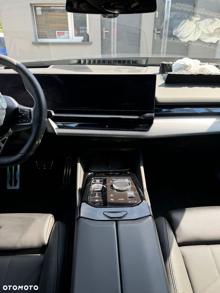 BMW i5 83.9kWh eDrive40 M Sport Edition - 15