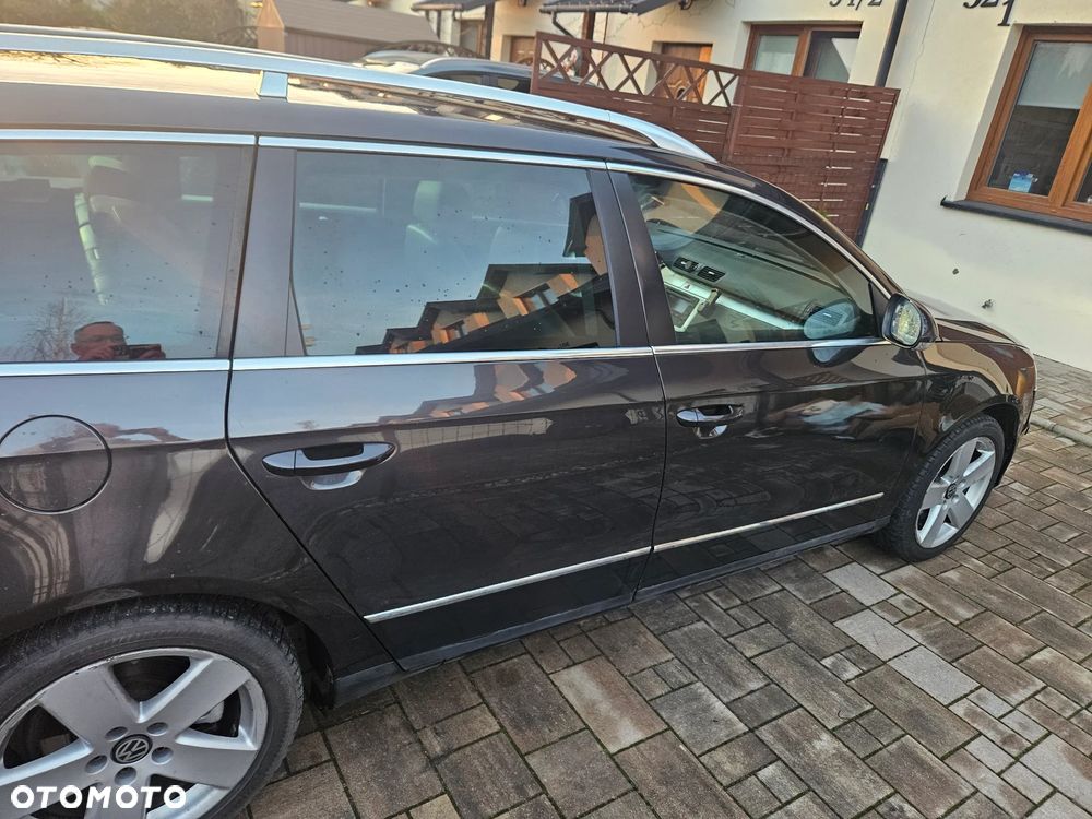 Volkswagen Passat 2.0 TDI Highline - 22