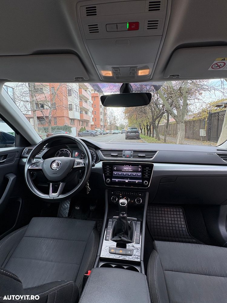 Skoda Superb 2.0 TDI Ambition - 8