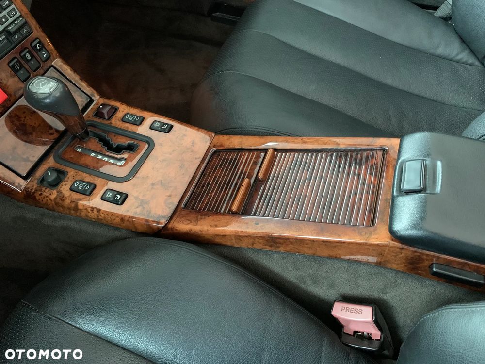 Mercedes-Benz SL - 27