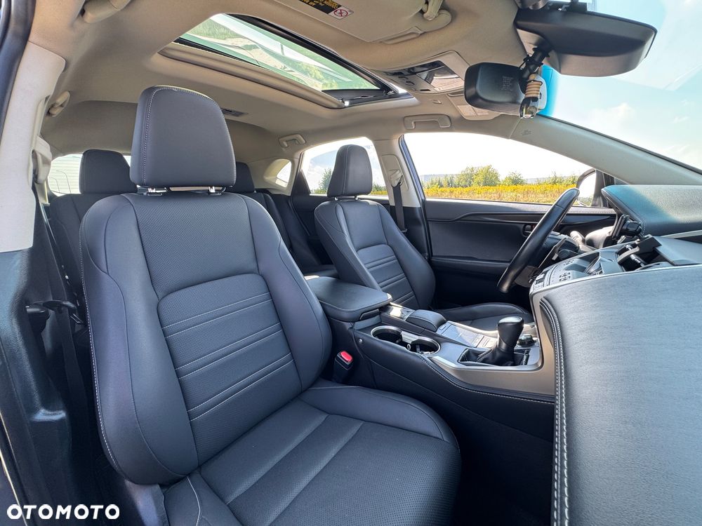 Lexus NX 300 - 29