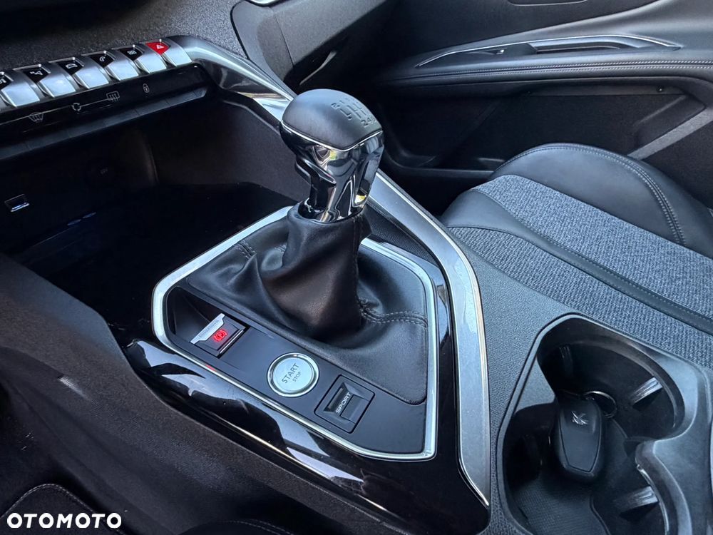 Peugeot 3008 BlueHDi 150 Stop & Start Business-Line - 23