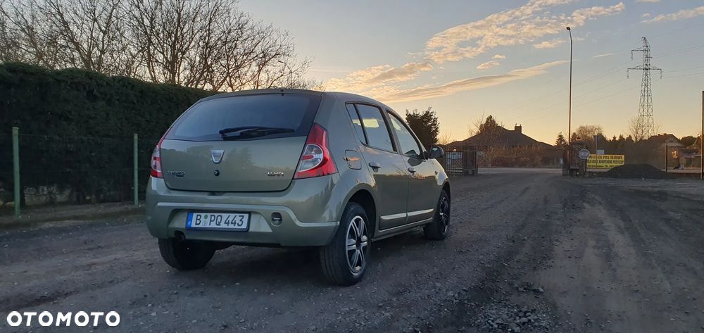 Dacia Sandero 1.4 MPI Laureate - 4