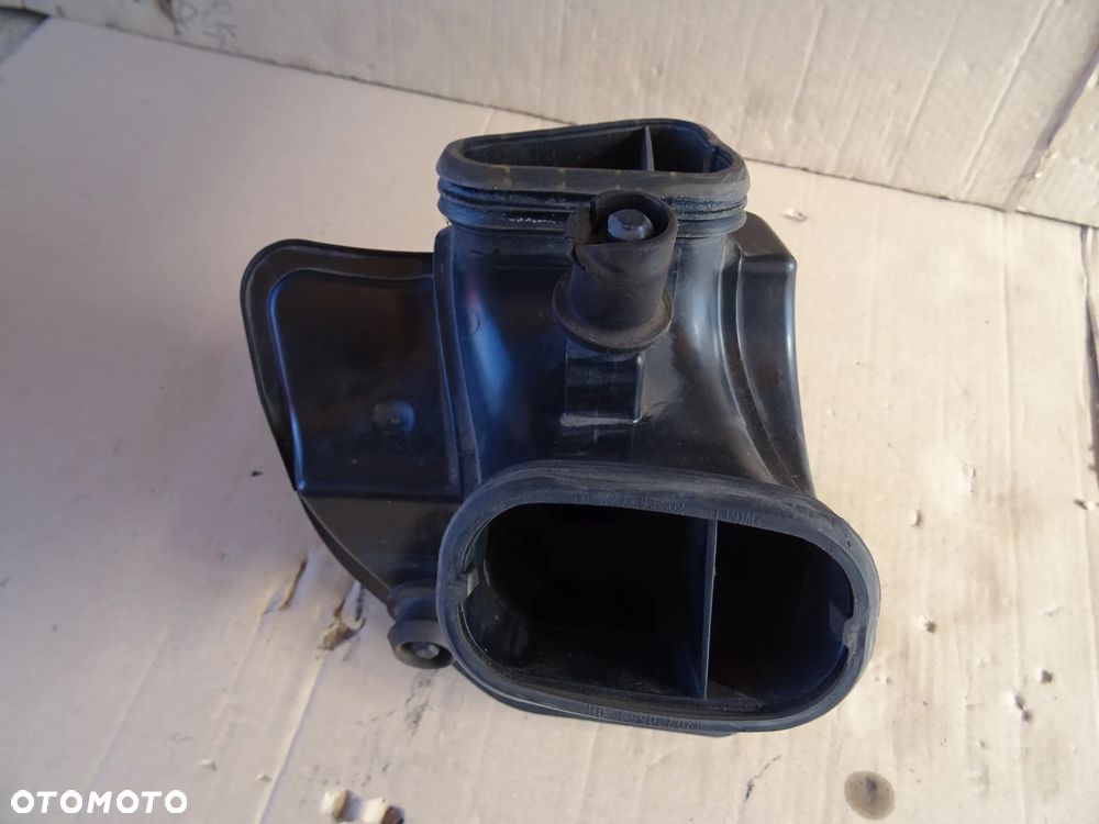 ŁAPACZ WLOT DOLOT PRZEWÓD POWIETRZA OPEL ZAFIRA TOURER C 1,6 1,8 1,4 T TURBO - 11