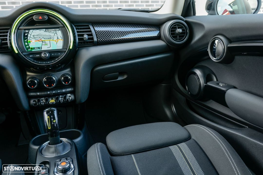 MINI 3 Portas Cooper SE - 24