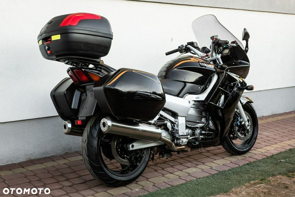 Yamaha FJR - 4